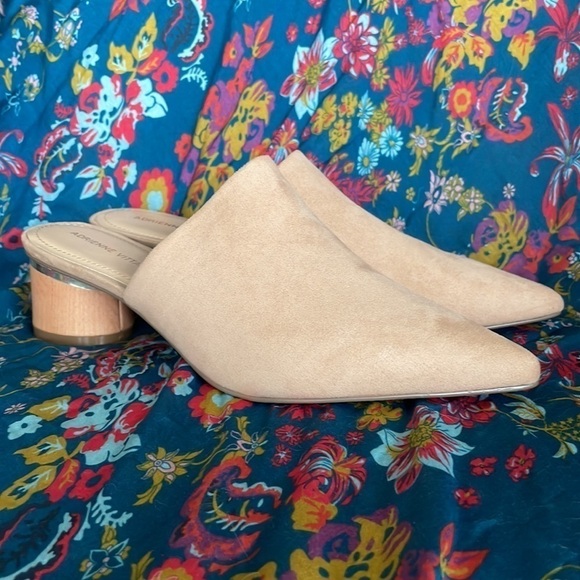 Brand New Adrienne Vittadini Glorie Slip On Wooden Heeled Mules Clogs - Picture 4 of 14